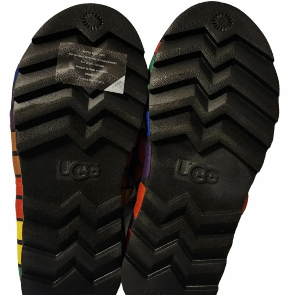 UGG Pride Logo Maxi Slide Shoes Multicolor Size 8 New